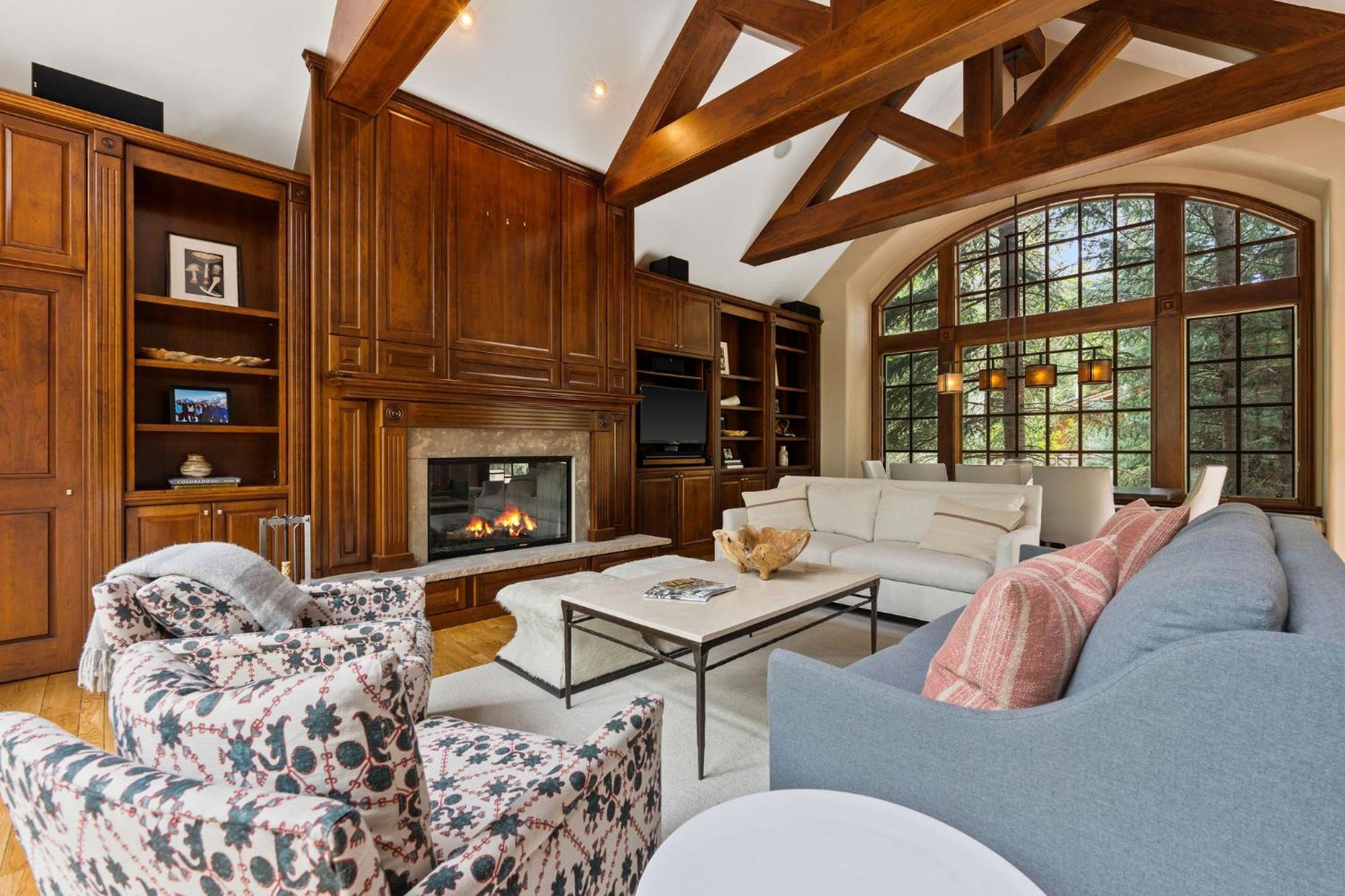 Four-Bedroom Holiday Home